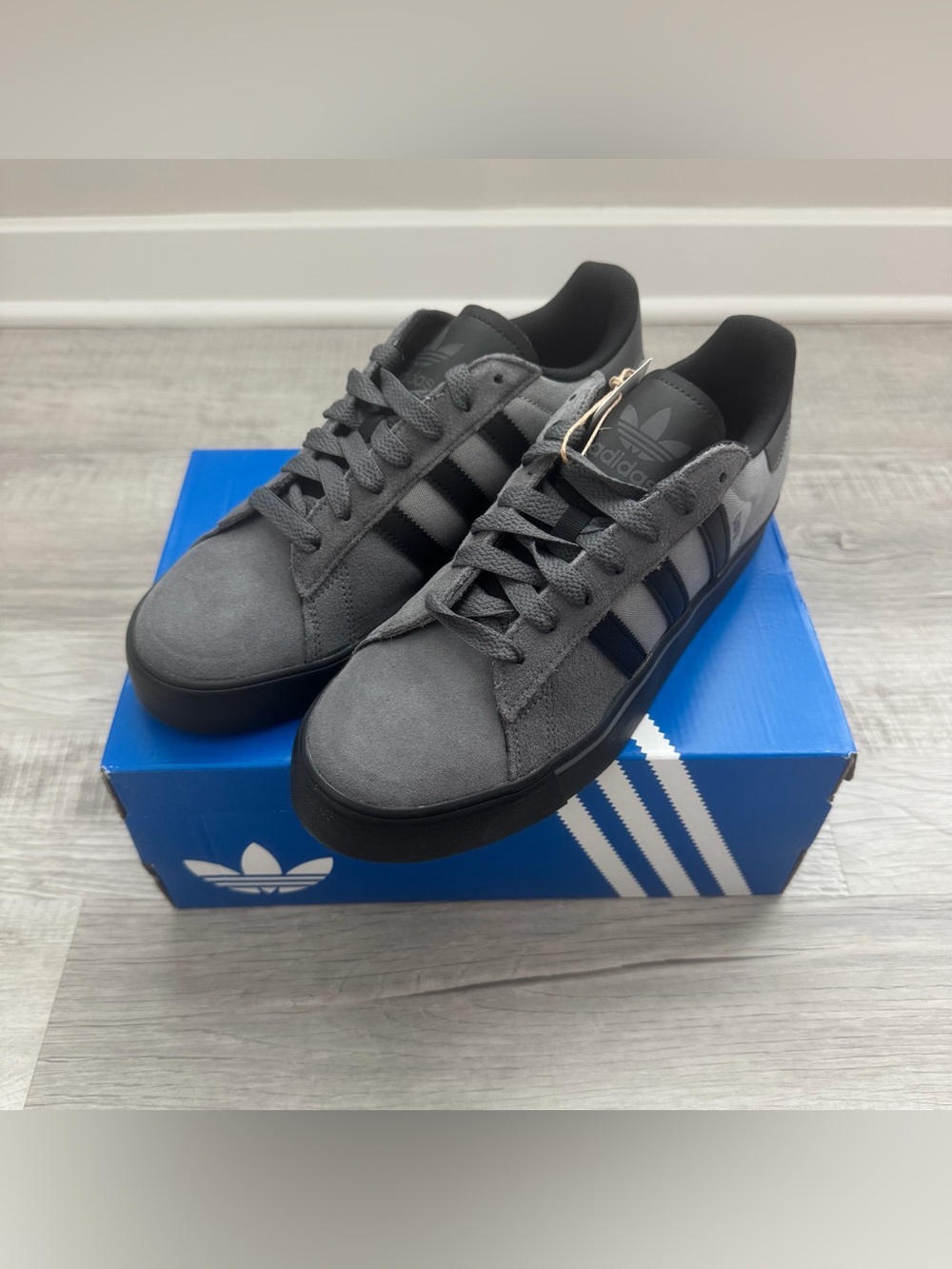 Adidas Campus Vulc “Grey Five/Core Black/Grey Three” JQ6359